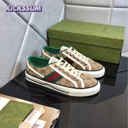 GUCCI TENNIS 1977 GG CANVAS SNEAKER - GC210