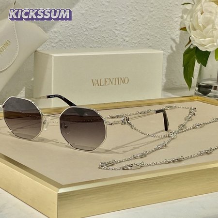 Valentino Eyewear Geometric Frame Sunglasses