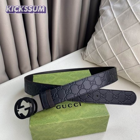 Gucci Signature Leather Belt