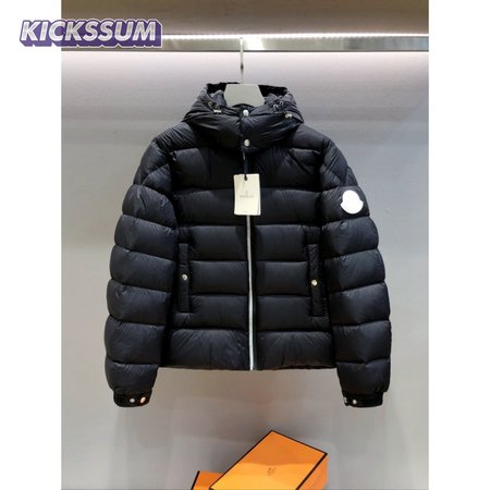 Moncler 20SS Down Jacket MC330197