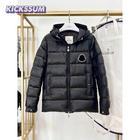 Moncler 2020 Down Jacket MC330044