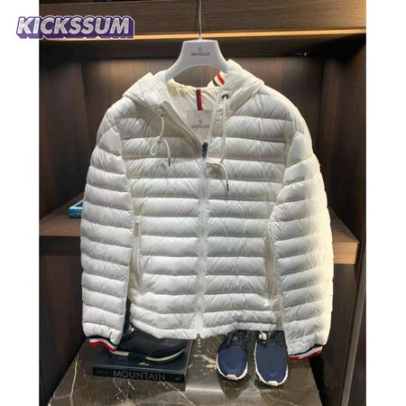 Moncler 2020 Down Jacket MC330055