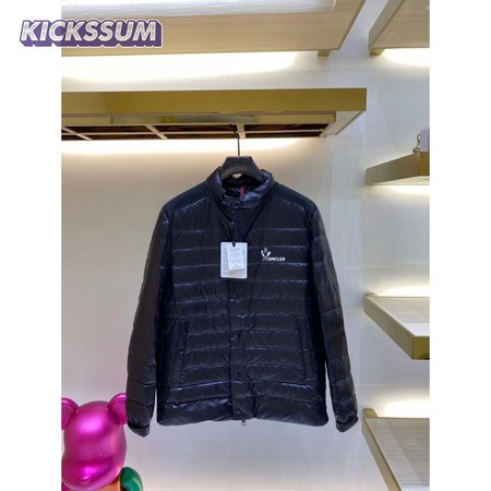Moncler 2020 Down Jacket MC330060