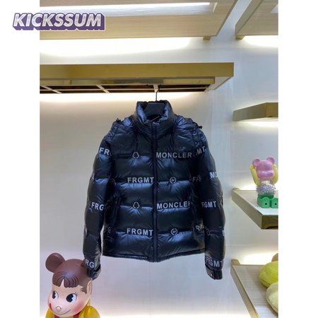 Moncler 2020 Down Jacket MC330086