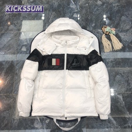 Moncler Gary Down Jacket MC330075