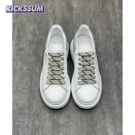 ALEXANDER MCQUEEN SNEAKER - AM22