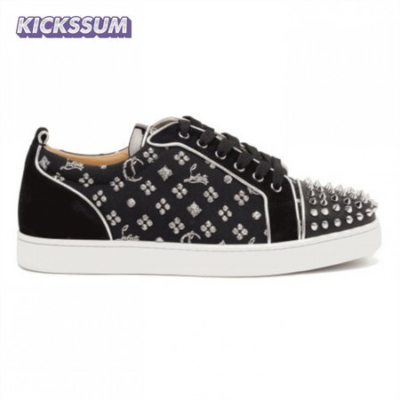 CHRISTIAN LOUBOUTIN LOW TOP SNEAKER - CL74